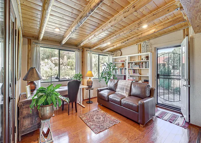 Holiday home Group Retreat On Flower Farm Near Sedona Trails Cornville