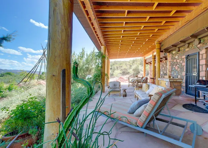 Group Retreat On Flower Farm Near Sedona Trails Cornville
